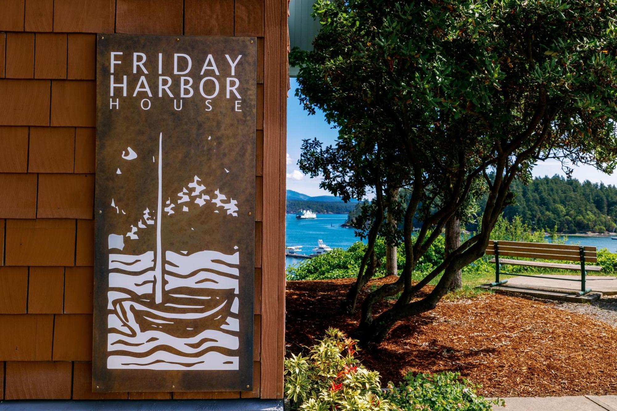 Отель Friday Harbor House Экстерьер фото