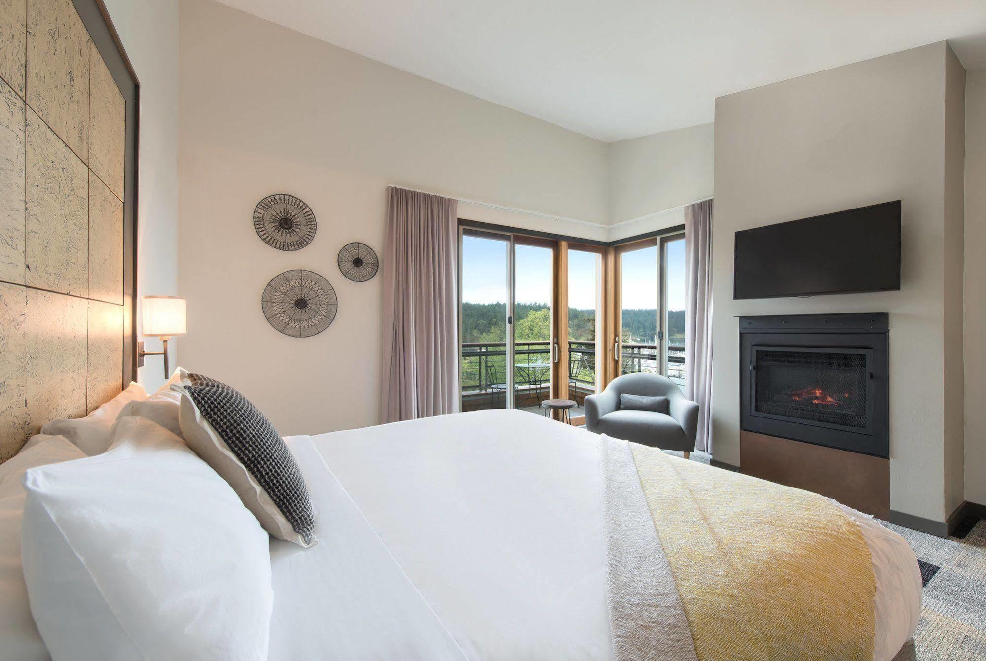 Отель Friday Harbor House Экстерьер фото